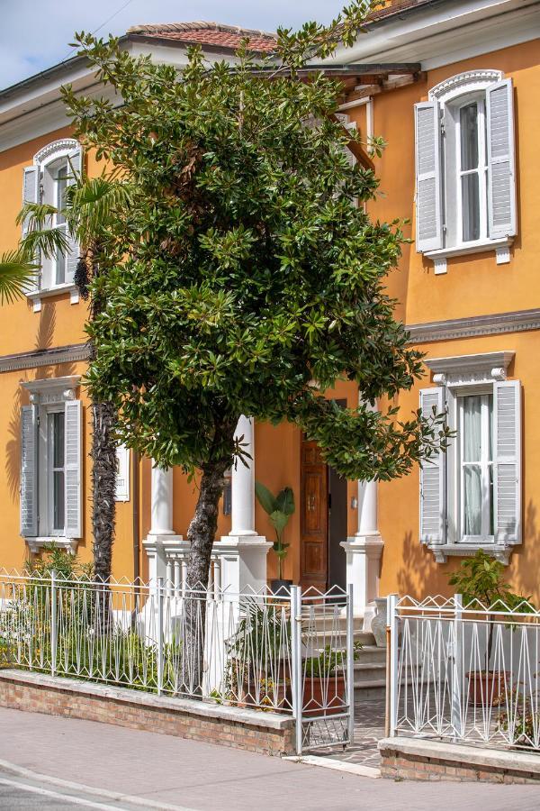 Villa Liberty Urbino Eksteriør bilde